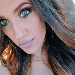 Meet your Posher, Jerra